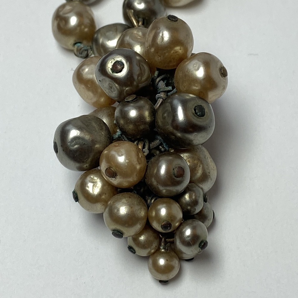 Vintage Champagne Gray Glass Baroque Pearls Graduated Cluster Pendant Necklace - Picture 9 of 14